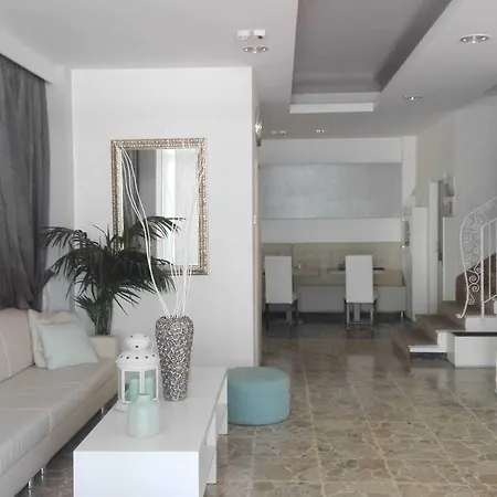 Ermeti Brunch Hotel 3*