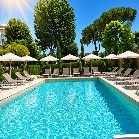 Ermeti Brunch Hotel 3*