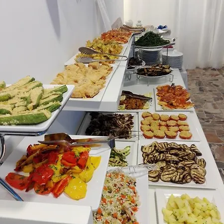 Ermeti Brunch Отель Риччоне