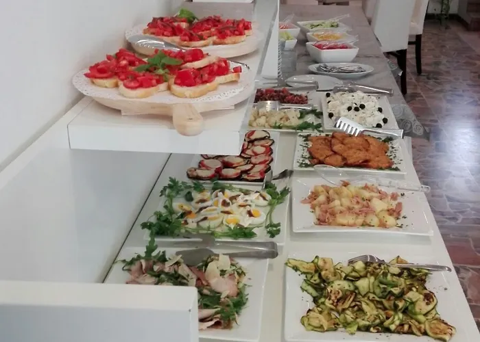 Ermeti Brunch 3* ריצ'יונה
