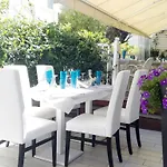 Ermeti Brunch Hotel 3*