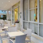 Ermeti Brunch Hotel 3*
