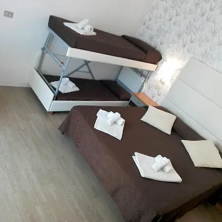 Ermeti Brunch Hotel 3*