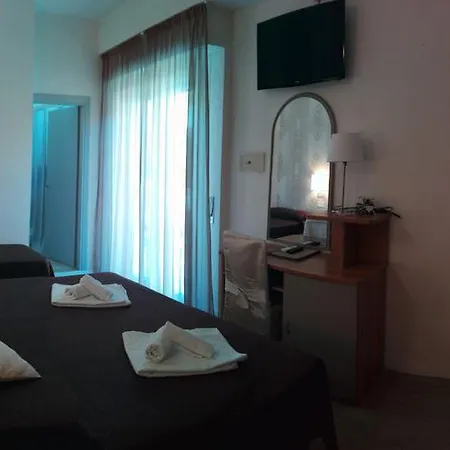 Ermeti Brunch Hotel 3*