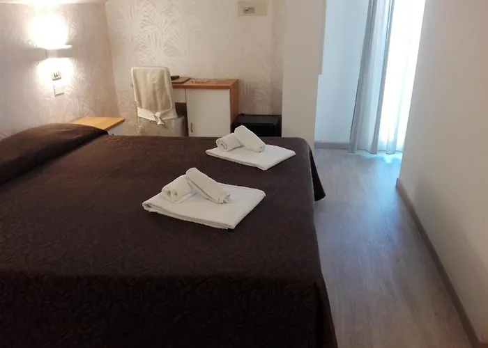 Hotel Ermeti B&B Brunch 3*