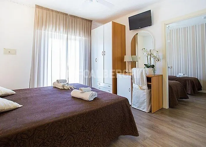 Hotel Ermeti B&B Brunch Riccione