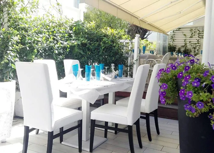 Ermeti Brunch Hotel 3*