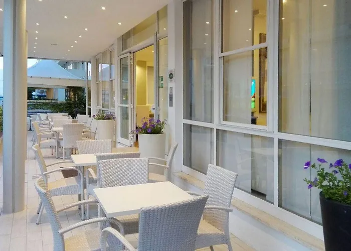 Ermeti Brunch Hotel 3*