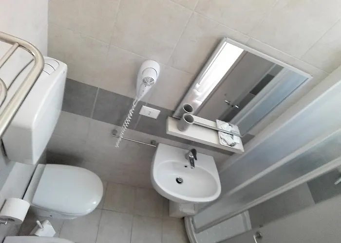 Hotel Hotel Ermeti B&B Brunch 3*