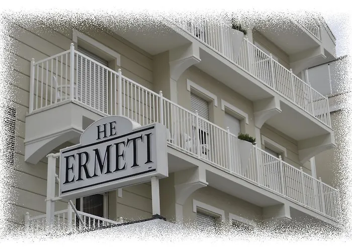 Hotel Hotel Ermeti B&B Brunch 3*